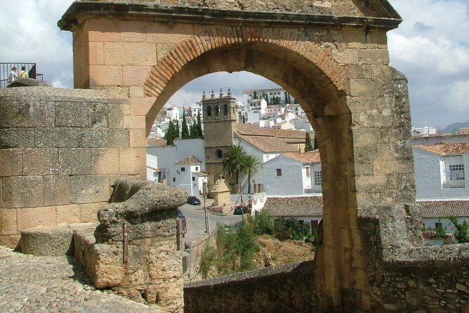 Private visit to Ronda 2 hours - Plaza de María Auxiliadora (El Campillo): Views to Sierra de Grazalema and Beyond