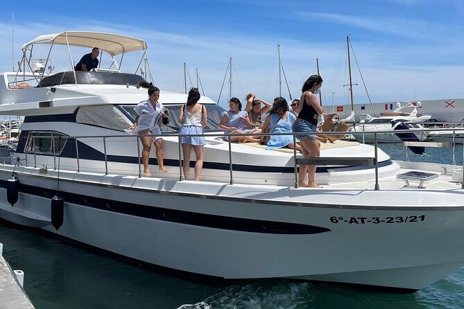Private Yacht Sailing along the Marbella Coast - Starting at Pizza al Corte: A Smooth Launch Point