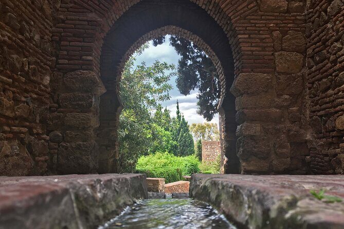 Roman Theatre and Alcazaba of Málaga Tour - Should You Book This Roman Theatre and Alcazaba Tour?
