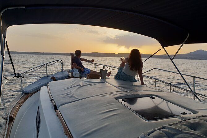 Romatic sea experience (Sunset + overnight + Breakfast) - Dinner and the choice of on-board or dockside restaurant