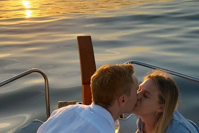 Romatic sea experience (Sunset + overnight + Breakfast) - Should you book this romantic sea night?