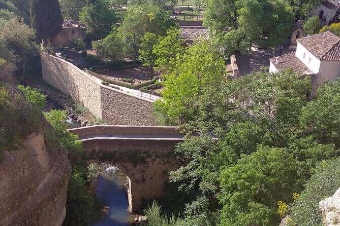 Ronda Self-Guided Audio Tour with Andalucia Travel Expert - Moorish Ronda viewpoints: Palace courtyards, Sierra de Grazalema, and the old border walk