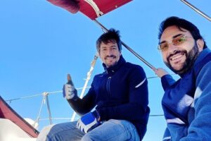 Sailing Adventure: Sailing, Dolphins and Relaxation with Drinks - From Pantalan 4 to Open Water: What the 2-Hour Plan Looks Like