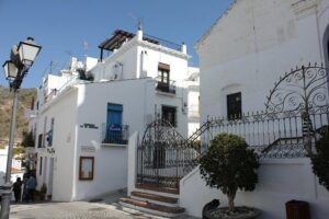 Semi-private Tour to Frigiliana and The Lost Village with lunch included - Frigiliana’s Moorish Quarter: A Guided Walk Plus Real Wandering Time