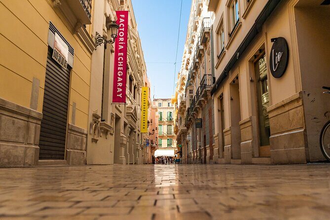 Sightseeing Quest Experience in Malaga - The 12 stops you’ll play through (and what to watch for)