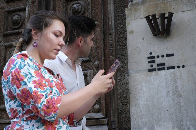 Sightseeing Quest Experience in Malaga - How it works: clues, puzzles, and choosing your pace