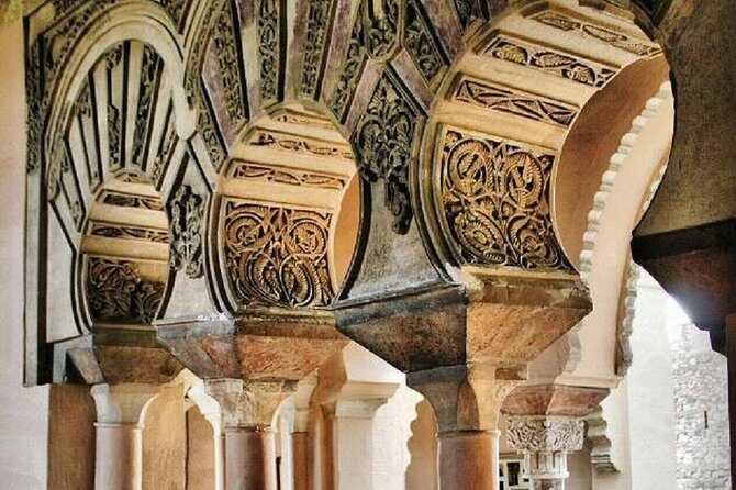 Skip the Line: Private Alcazaba & Gibralfaro with Nasrid Palaces - Nasrid palaces: courtyards you’ll understand, not just pass