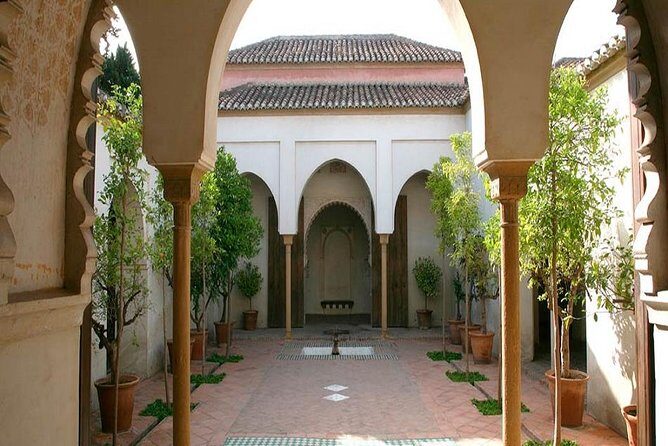 Skip the Line: Private Alcazaba & Gibralfaro with Nasrid Palaces - Timing and walking: how to plan your day