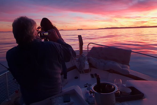 Sunset Boattrip + Tapa + Cava - Should you book this Sunset Boattrip + Tapa + Cava?