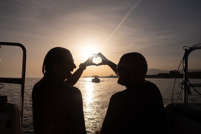 Sunset Sailing along the Marbella coast from Puerto Banus - Snacks, drinks, and blankets: comfort tips that actually matter