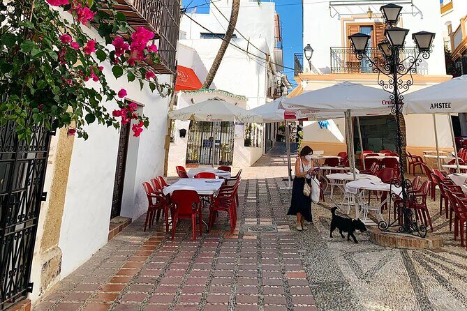 The Magic Coins of Marbella: Outdoor Escape Adventure - Getting Started at Avenida del Mar (and Keeping the App Running)