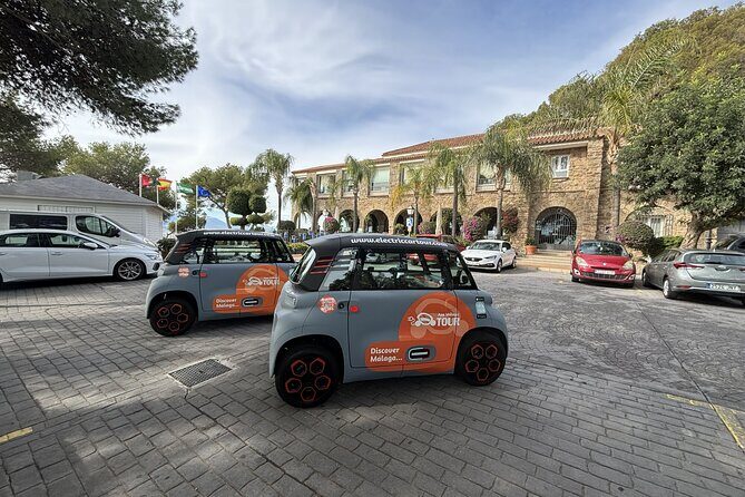 Tour Málaga by electric car: Discover the city in 2 hours - The Malagueña bourgeois neighborhood climb and Gibralfaro viewpoint payoff