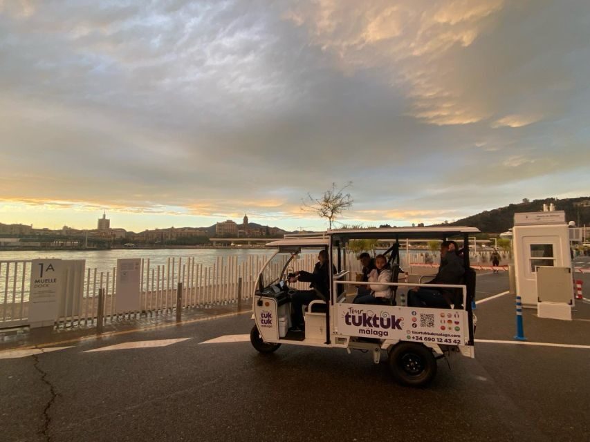 Tour TukTuk Málaga - Stop 1 and The Early Orientation: From the Waterfront Outward