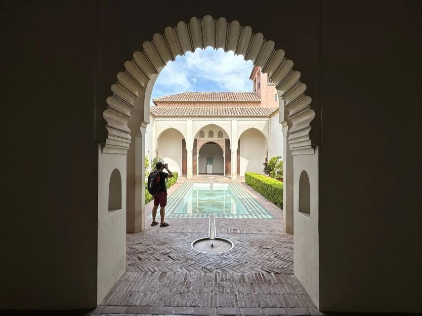 Ultimate Malaga: History and Tapas All Included - Key highlights at a glance
