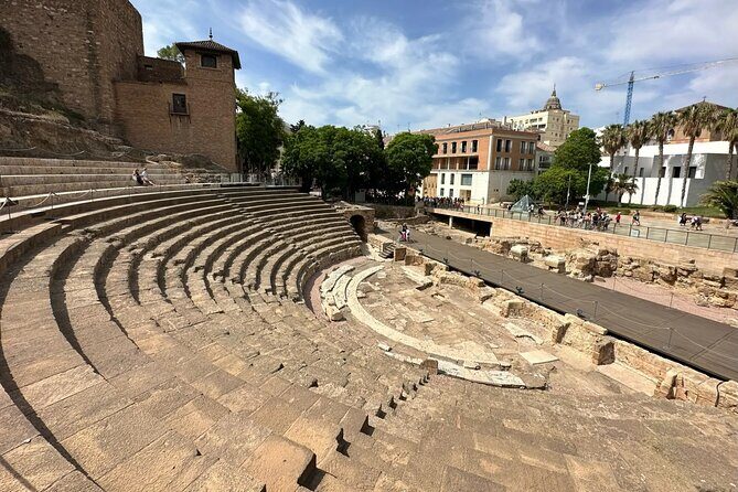 Ultimate Malaga History & Tapas - All Included Full Experience - Alcazaba fortress: the climb, the stairs, and why it’s worth the effort