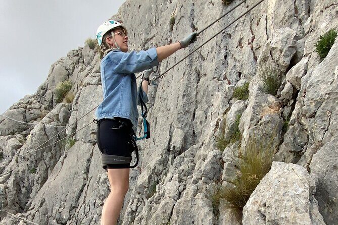 Via Ferrata & Zip Line Zafarraya - The via ferrata route: fun steps, pendulums, and monkey bridges